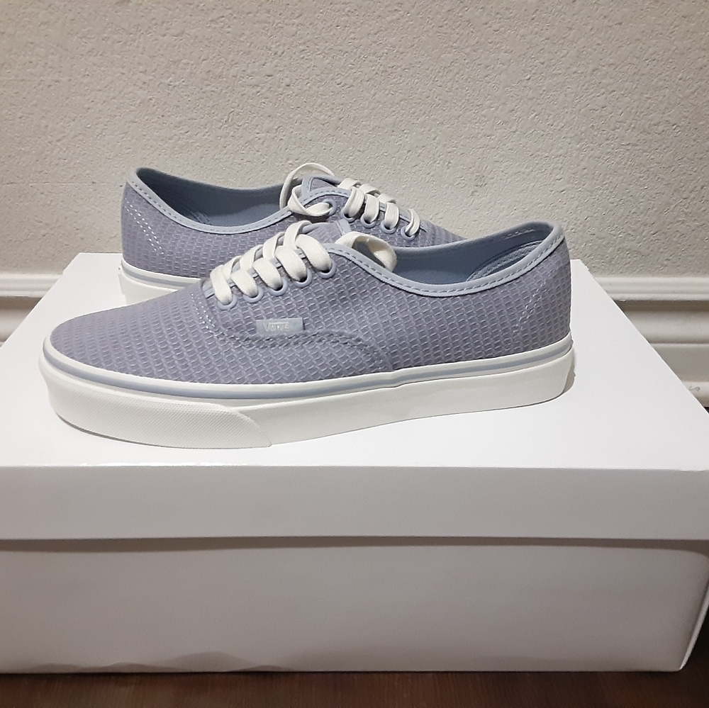 Vans - Picture 4 of 4